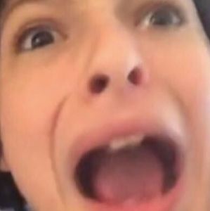 Meet your Posher, Flipping pages with seth